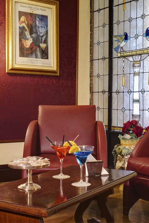 Imagen del bar/restaurante del Hotel Grand Et Des Palmes. Foto 4