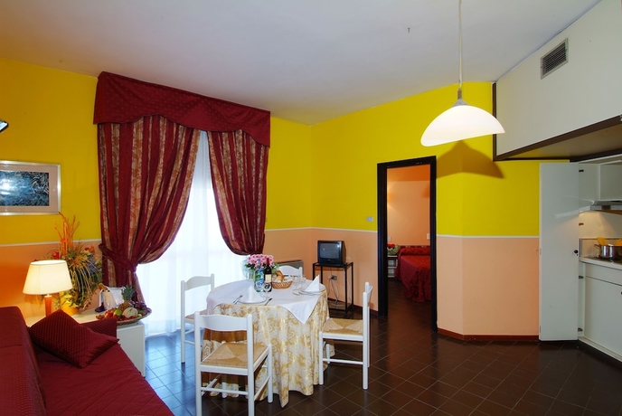 Imagen de la habitación del Hotel Grand Eurhotel. Foto 10