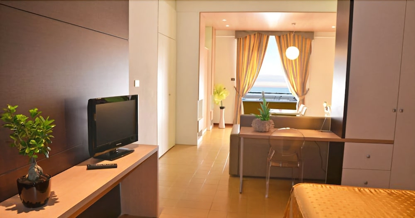 Imagen de la habitación del Hotel Grand Eurhotel. Foto 13