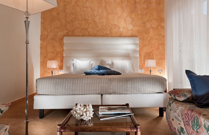 Imagen de la habitación del Hotel Grand Europa, Maralunga. Foto 13