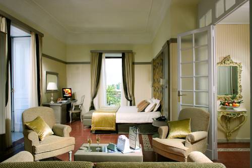 Imagen de la habitación del Hotel Grand Europa Palace. Foto 4