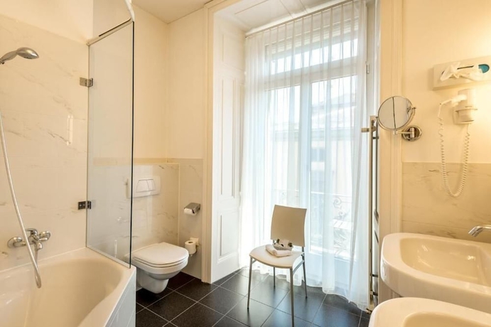 Imagen de la habitación del Hotel Grand Europe. Foto 3