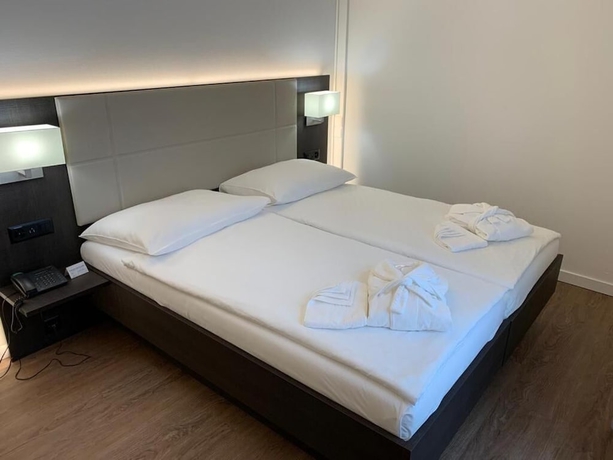 Imagen de la habitación del Hotel Grand Europe. Foto 6