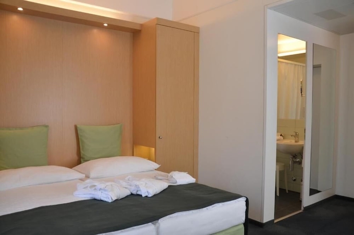 Imagen de la habitación del Hotel Grand Europe. Foto 12