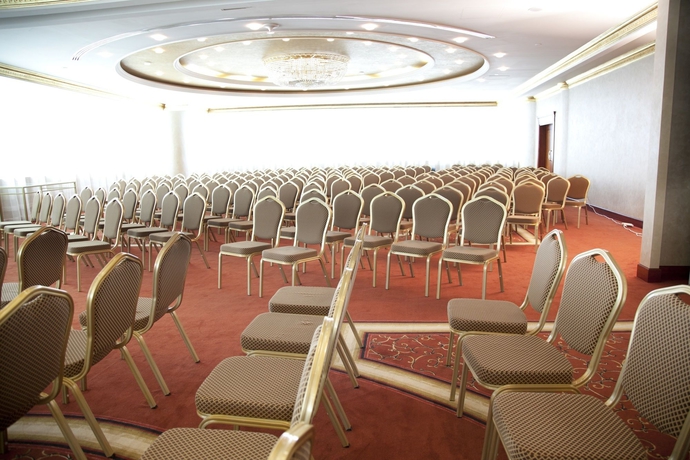 Imagen de los interiores del Hotel Grand Excelsior Al Barsha. Foto 7