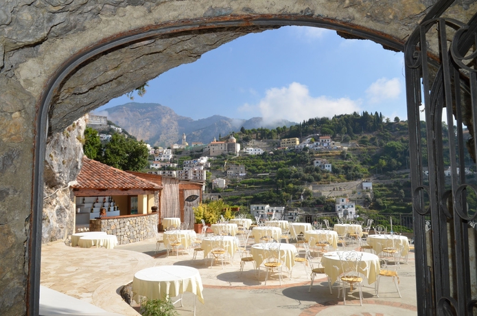 Imagen del bar/restaurante del Hotel Grand Excelsior Amalfi. Foto 3