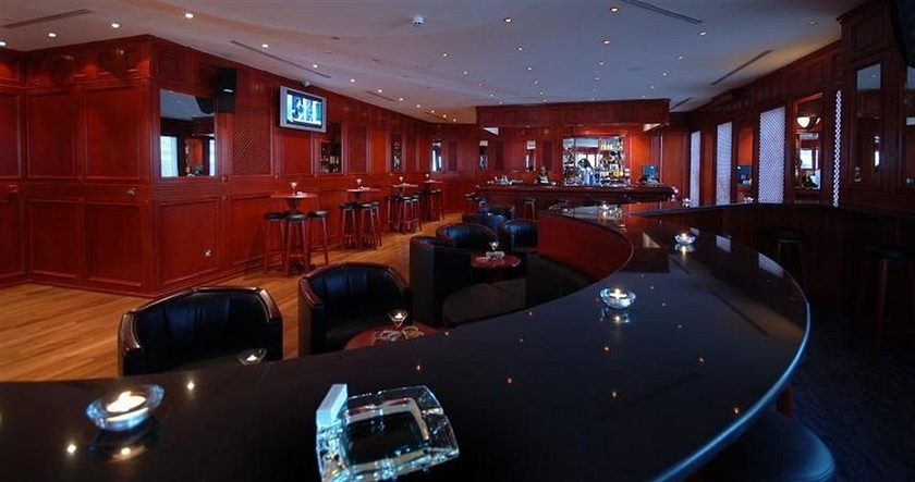 Imagen del bar/restaurante del Hotel Grand Excelsior Bur Dubai. Foto 3