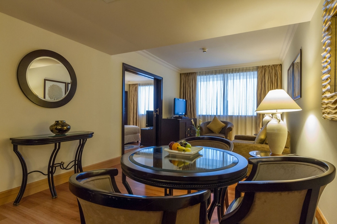 Imagen de los interiores del Hotel Grand Excelsior Deira. Foto 15