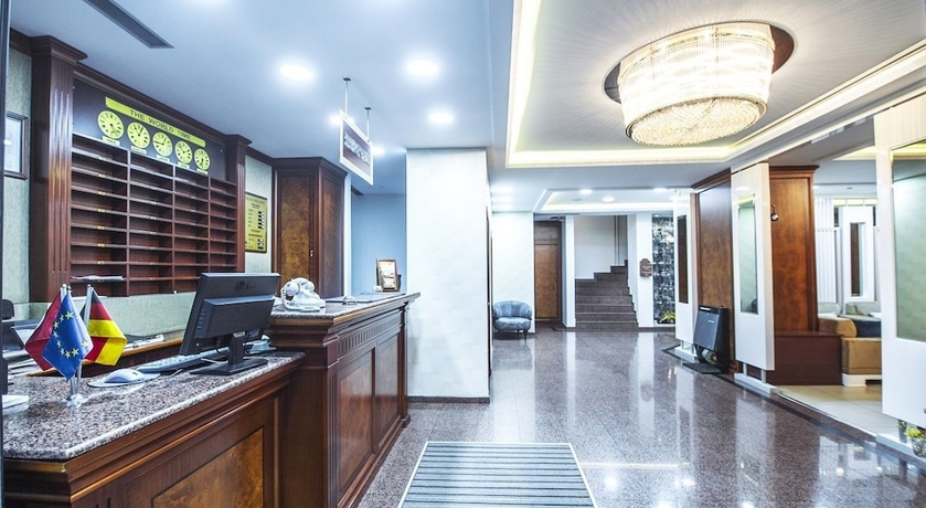Imagen de los interiores del Hotel Grand Eyuboglu. Foto 17