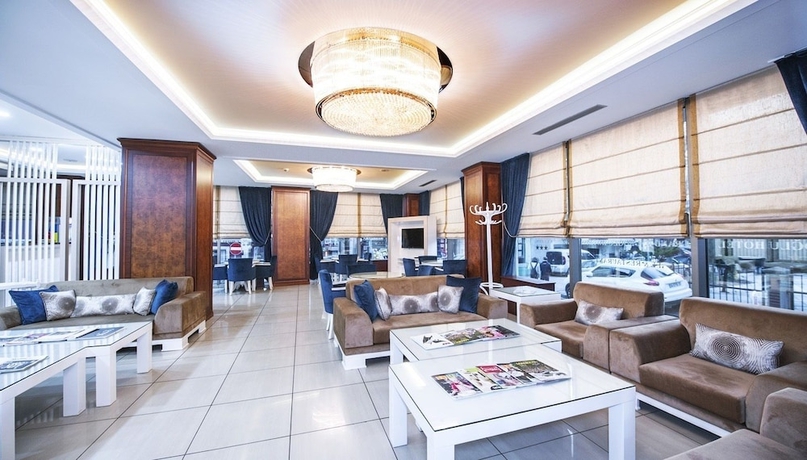 Imagen de los interiores del Hotel Grand Eyuboglu. Foto 18