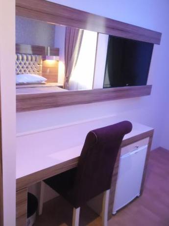 Imagen de la habitación del Hotel Grand Ezel. Foto 8