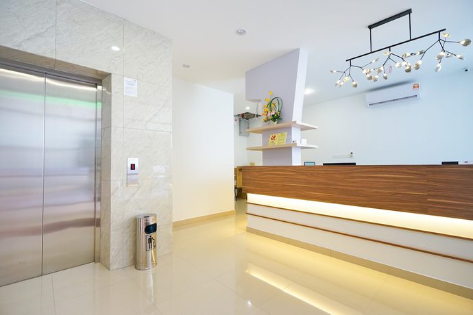Imagen de los interiores del Hotel Grand FC Hotel. Foto 18
