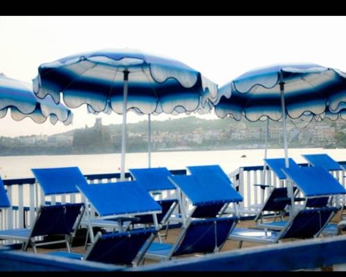 Imagen general del Hotel Grand Faraglioni. Foto 2