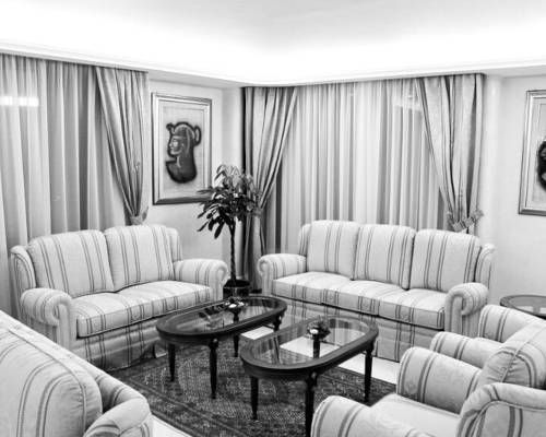 Imagen general del Hotel Grand Faraglioni. Foto 9