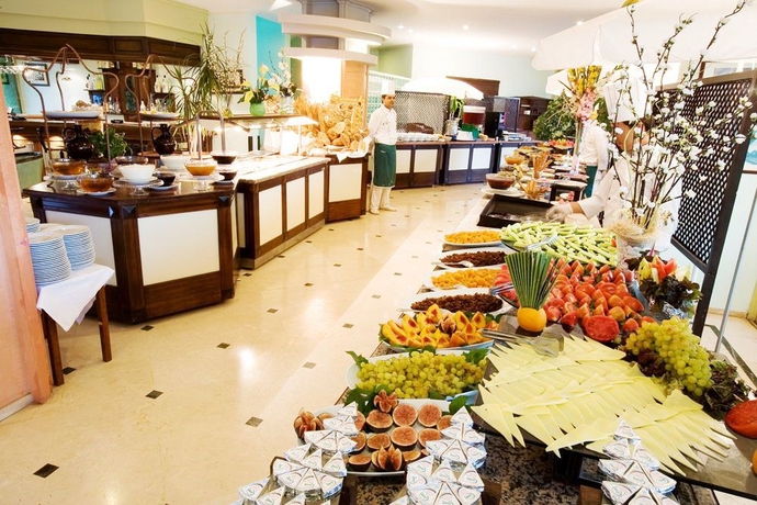 Imagen general del Hotel Grand Faros. Foto 13