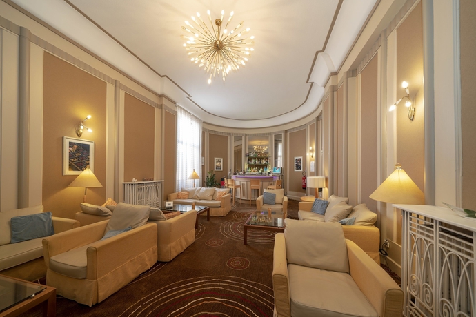 Imagen del bar/restaurante del Hotel Grand Filippo. Foto 3