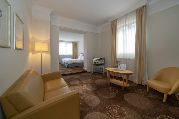 Imagen de la habitación del Hotel Grand Filippo. Foto 7