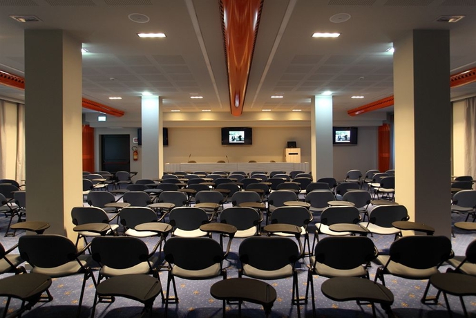 Imagen de los interiores del Hotel Grand Forlì. Foto 6