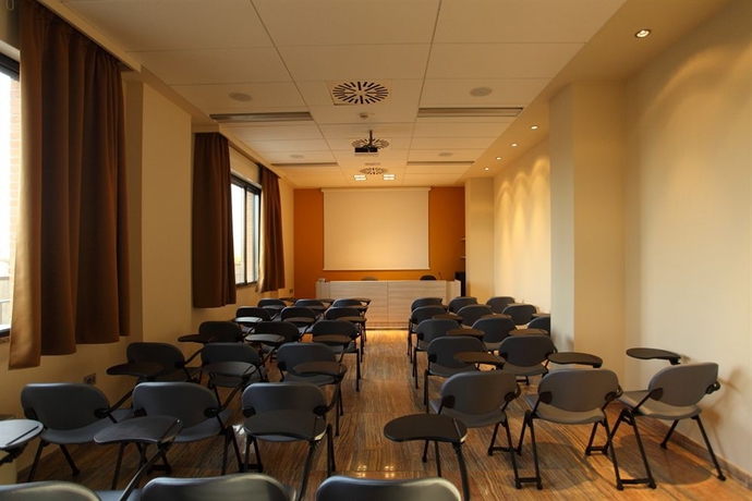 Imagen de los interiores del Hotel Grand Forlì. Foto 7