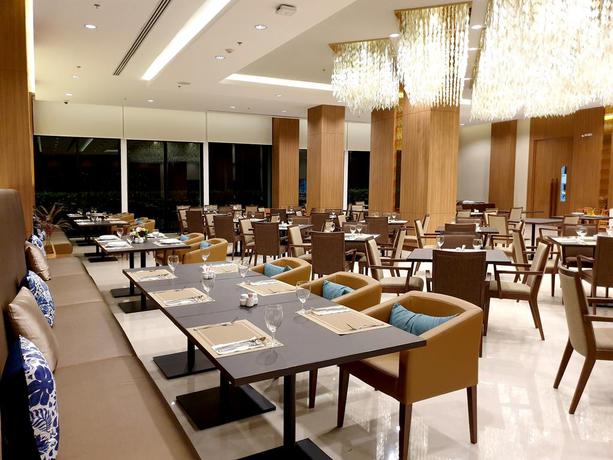 Imagen del bar/restaurante del Hotel Grand Fortune Nakhon Si Thammarat. Foto 6