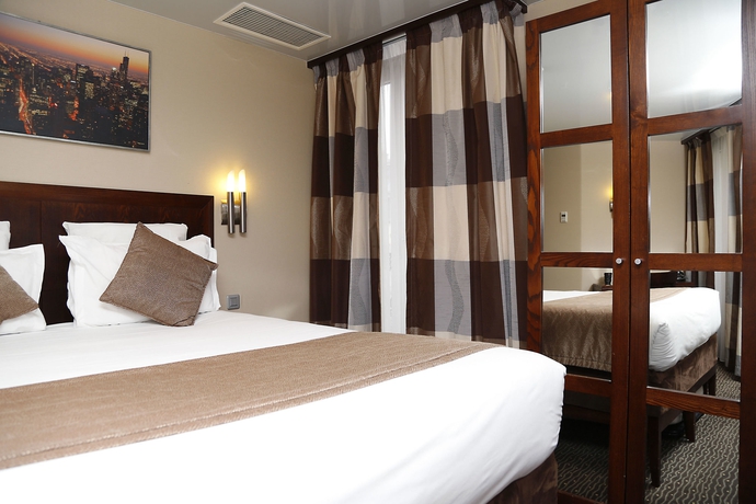 Imagen de la habitación del Hotel Grand Francais. Foto 4