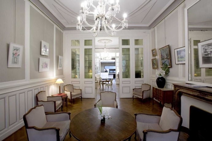 Imagen del bar/restaurante del Hotel Grand Francais. Foto 4