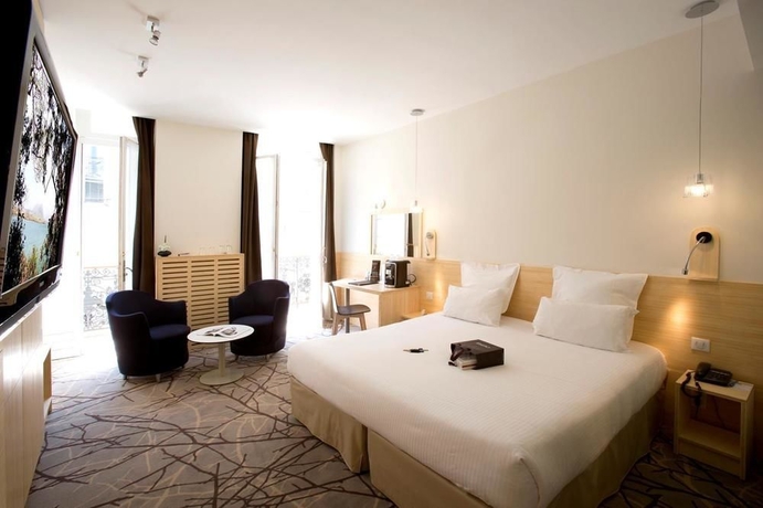 Imagen de la habitación del Hotel Grand Francais. Foto 13