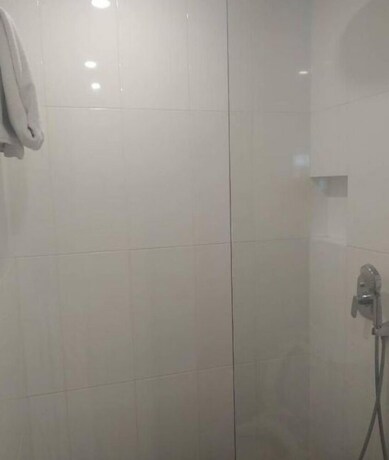 Imagen de la habitación del Hotel Grand G7. Foto 17