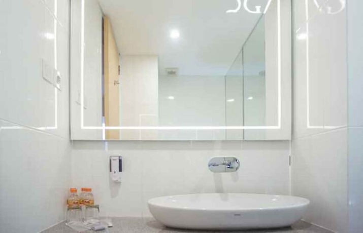Imagen de la habitación del Hotel Grand G7. Foto 19