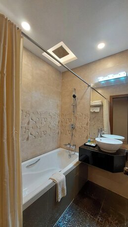 Imagen general del Hotel Grand Galaxy. Foto 1