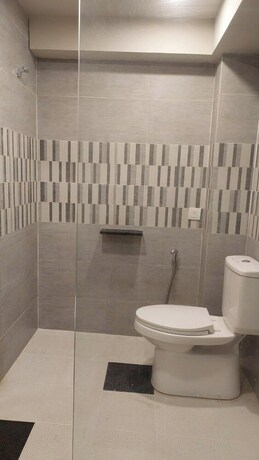 Imagen de la habitación del Hotel Grand Galaxy. Foto 23