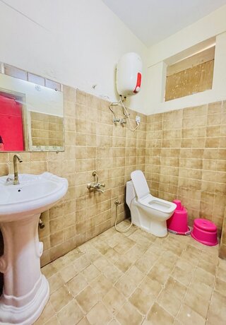 Imagen general del Hotel Grand Ganga Resort. Foto 3