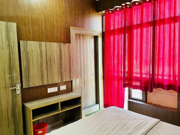 Imagen general del Hotel Grand Ganga Resort. Foto 15