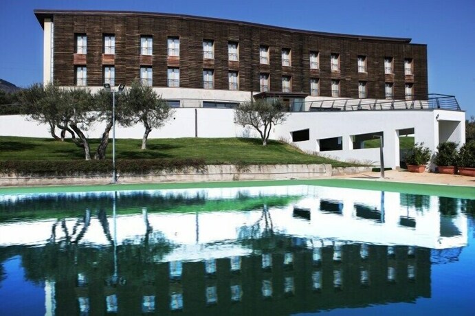 Imagen general del Hotel Grand Garden. Foto 2