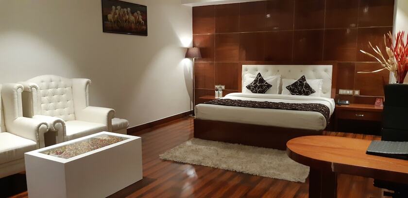 Imagen de la habitación del Hotel Grand Geet. Foto 16