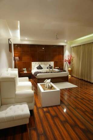 Imagen de la habitación del Hotel Grand Geet. Foto 17