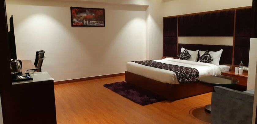 Imagen de la habitación del Hotel Grand Geet. Foto 18