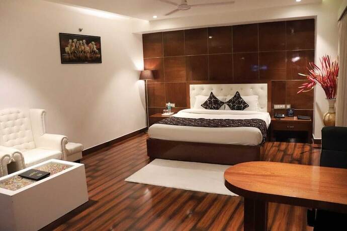Imagen de la habitación del Hotel Grand Geet. Foto 20