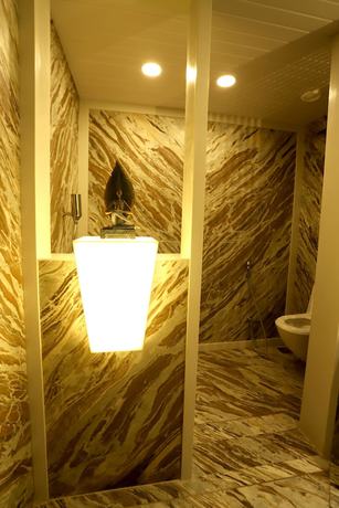 Imagen de la habitación del Hotel Grand Girdhar. Foto 5