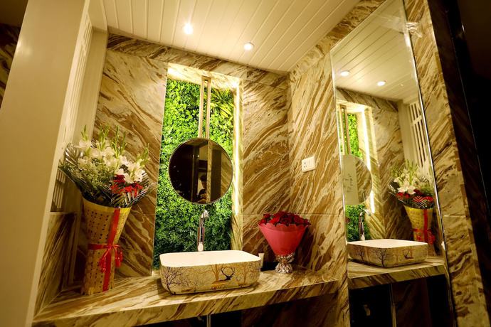 Imagen de los interiores del Hotel Grand Girdhar. Foto 16