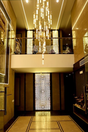 Imagen de los interiores del Hotel Grand Girdhar. Foto 18