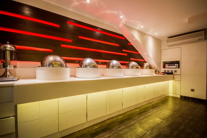 Imagen del bar/restaurante del Hotel Grand Godwin. Foto 2