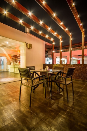 Imagen del bar/restaurante del Hotel Grand Godwin. Foto 3