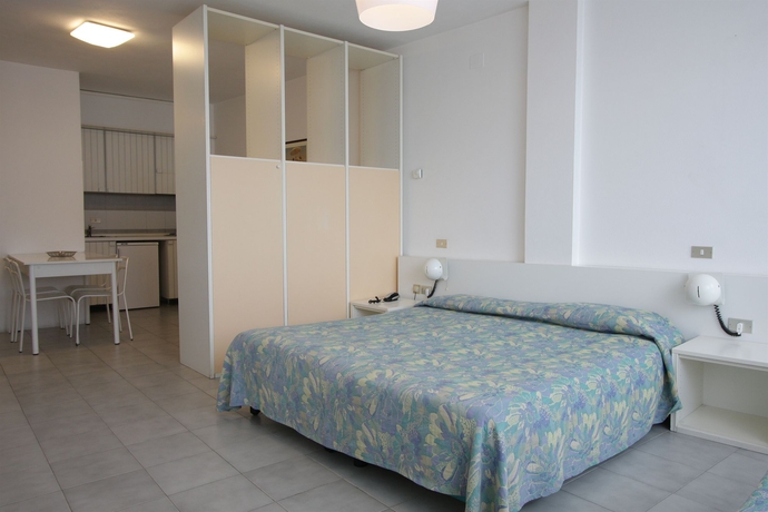 Imagen de la habitación del Hotel Grand Golf. Foto 9