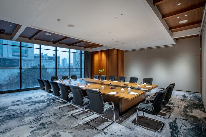 Imagen de los interiores del Hotel Grand Guizhou Park. Foto 11
