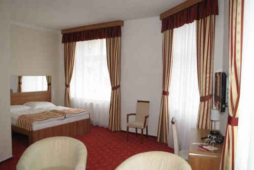 Imagen de la habitación del Hotel Grand, HRADEC KRALOVE CIUDAD. Foto 11