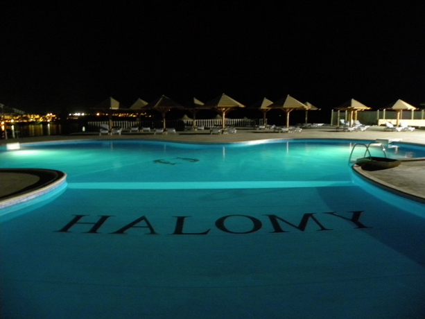 Imagen de la piscina del Hotel Grand Halomy Resort. Foto 15