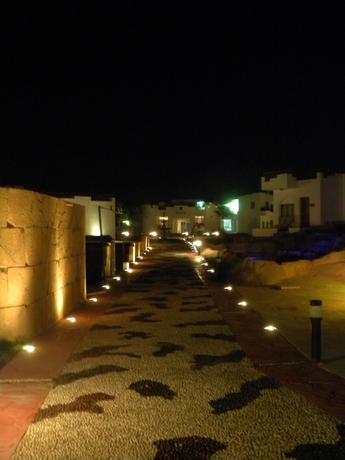 Imagen de los exteriores del Hotel Grand Halomy Resort. Foto 9