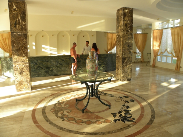 Imagen de los interiores del Hotel Grand Halomy Resort. Foto 12