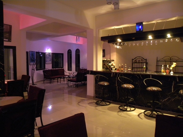Imagen del bar/restaurante del Hotel Grand Halomy Resort. Foto 7